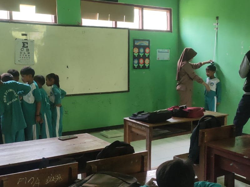 PEMERIKSAAN KESEHATAN SISWA